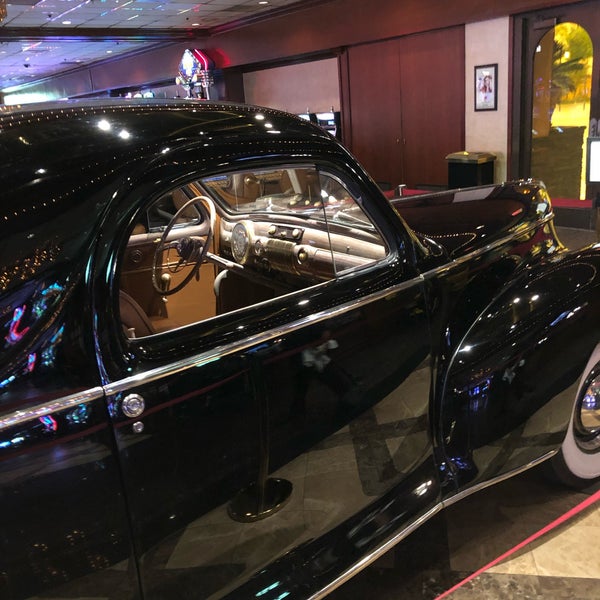 Das Foto wurde bei El Cortez Hotel &amp; Casino von Patrick O. am 11/17/2018 aufgenommen
