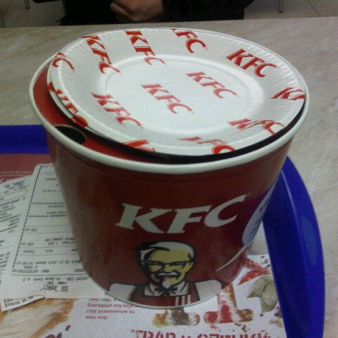 Das Foto wurde bei KFC von Vladimir K. am 1/25/2013 aufgenommen