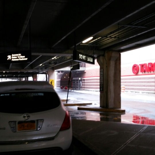 Pelham Manor Shopping Plaza Pelham, NY