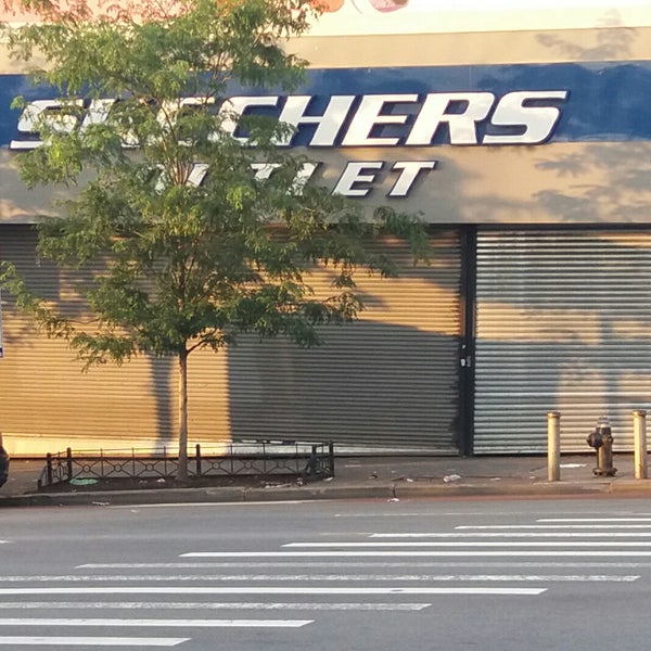 Skechers sales store bronx