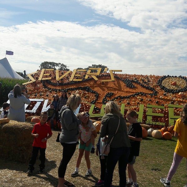 Photo taken at Sever&#39;s Corn Maze &amp; Fall Festival by Brent M. on 9/30/2017