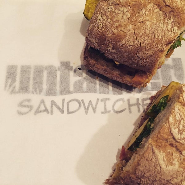 Foto scattata a Untamed Sandwiches da Brian D. il 8/18/2015