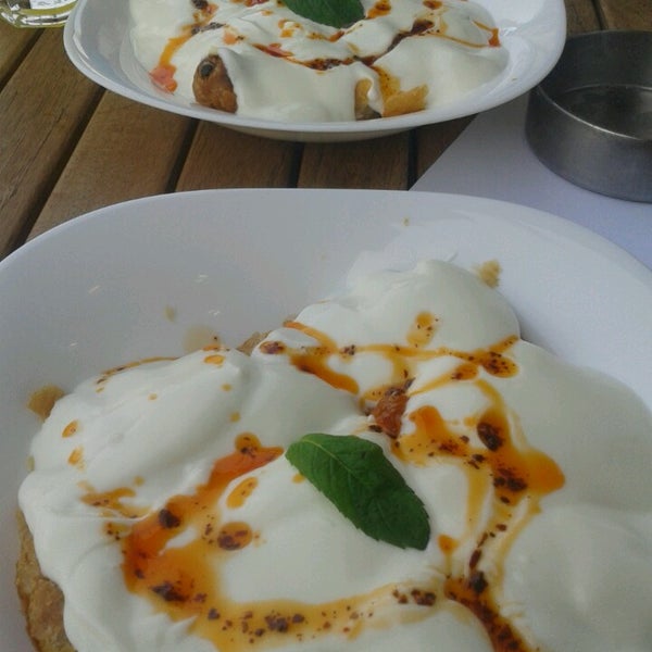 Özen Börek ve Tatlı Evi Anadolu Hisarı Mah. Körfez Cd. No4/A