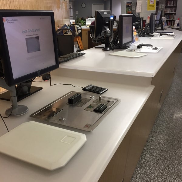 Queens Library at MitchellLinden Biblioteca en Flushing
