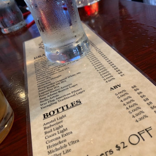 Photo taken at Smith&#39;s Bar &amp; Restaurant by Leo C. on 7/26/2019