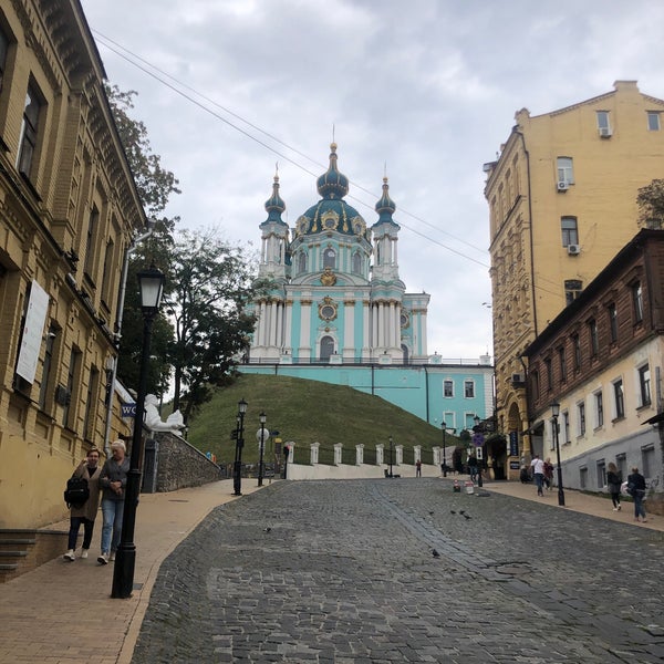 Foto diambil di Андріївська церква oleh Alex pada 9/17/2021