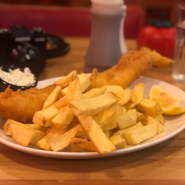 This place is GREAT. The fish and chips here are awesome. Def come here over the pubs that advertise fish & chips. Warning that the portion sizes are humongous.