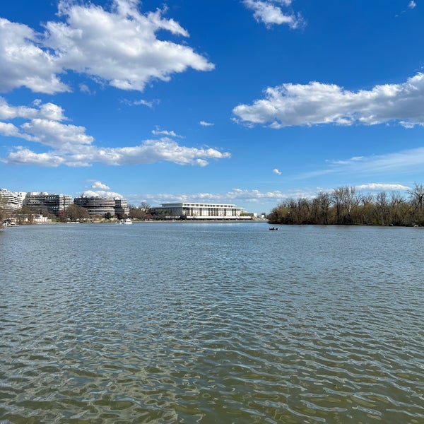 Photo taken at Georgetown Waterfront Park by FAHAD T. on 3/17/2024