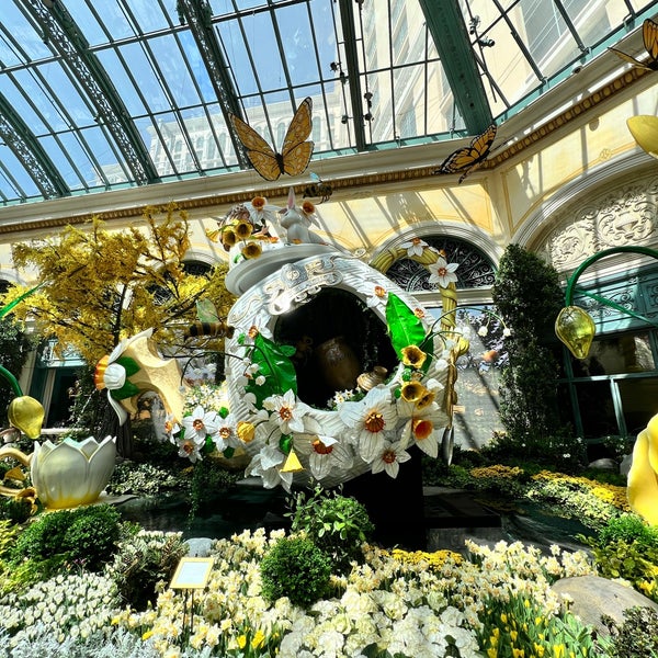 Photo taken at Bellagio Conservatory &amp; Botanical Gardens by FAHAD T. on 4/13/2024