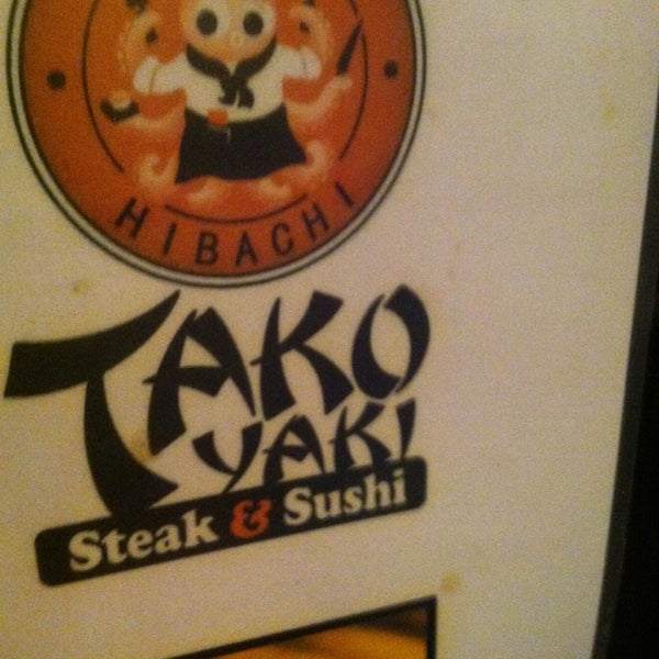 Foto scattata a Takoyaki Japanese Steakhouse da larry m. il 3/17/2013