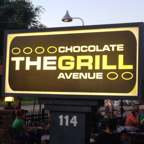 Photo taken at The Chocolate Avenue Grill by Patty C. on 6/6/2014