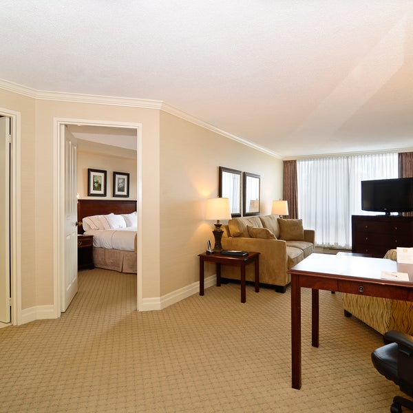 Foto tomada en Best Western Plus Ottawa Downtown Suites  por Best Western Plus Ottawa Downtown Suites el 6/23/2014