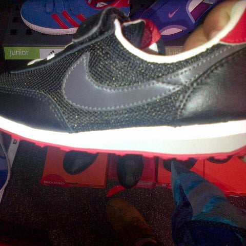 total sports junior sneakers