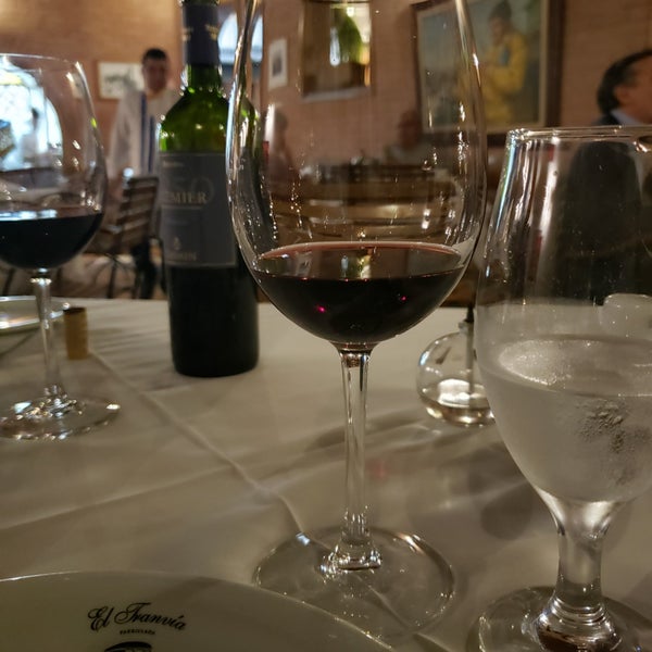 Das Foto wurde bei Restaurante El Tranvía von Alessandra S. am 3/21/2019 aufgenommen