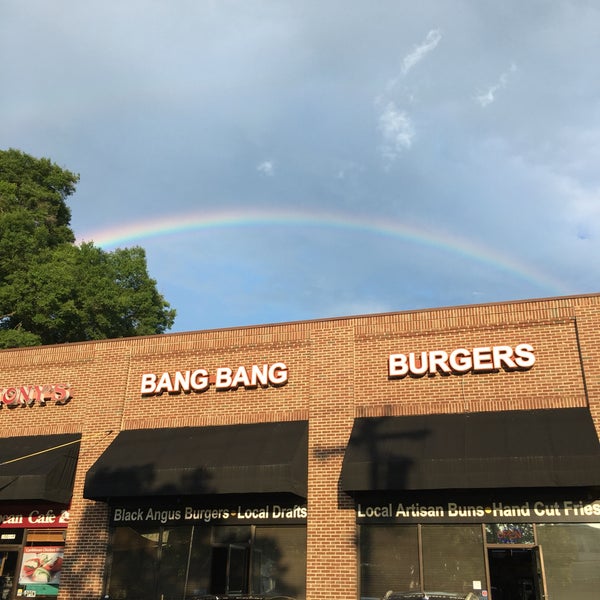 6/18/2017에 Cat T.님이 Bang Bang Burgers에서 찍은 사진