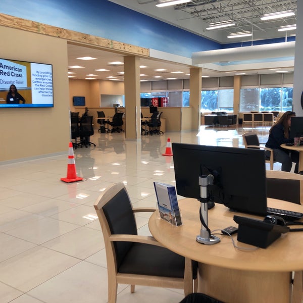 CarMax Car Dealership in Norcross