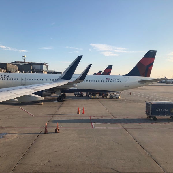 Foto scattata a Aeroporto Internazionale di Atlanta-Hartsfield-Jackson (ATL) da Yawei L. il 9/25/2022