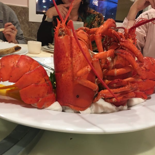 Photo prise au Canton House Chinese Restaurant par Yawei L. le3/1/2018
