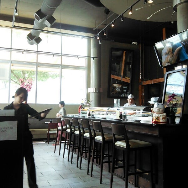 8/17/2014에 Yawei L.님이 Gekko Sushi and Lounge에서 찍은 사진