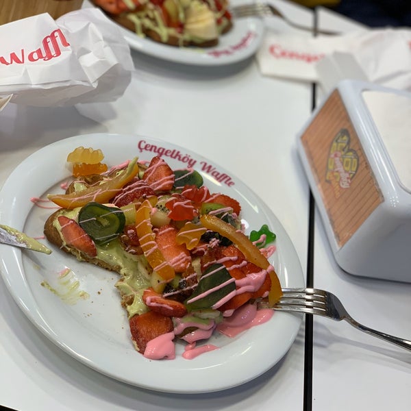 3/15/2020 tarihinde Sultan M.ziyaretçi tarafından Çengelköy Waffle'de çekilen fotoğraf