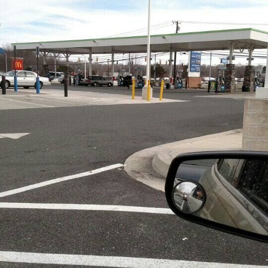 Royal Farms 742 S Philadelphia Rd