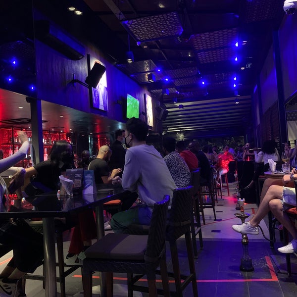 Foto diambil di Canopy Rooftop Bar &amp; Lounge oleh Yutaka I. pada 12/26/2020