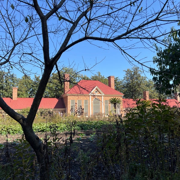 Mount Vernon Greenhouse Garden