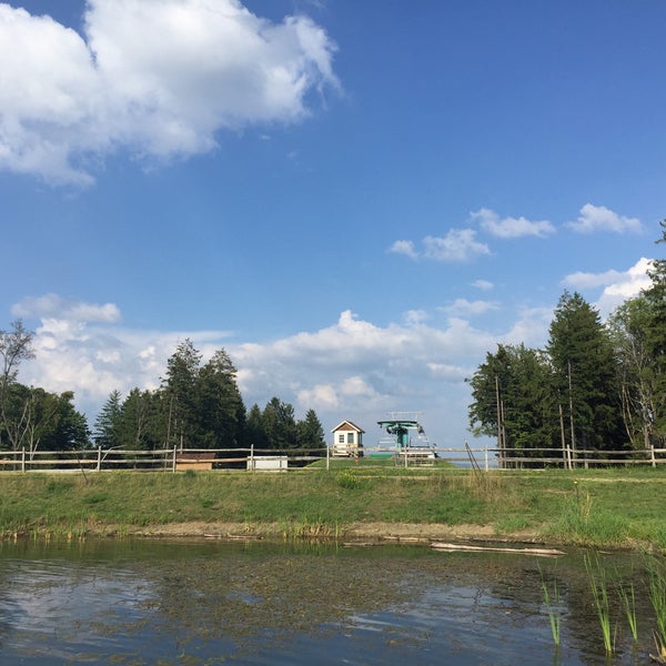 Spruce Lake Lift Holiday Valley 1 tip