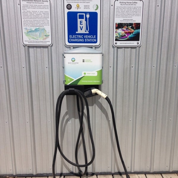 EV charging station out front. If you're into that kind of thing.