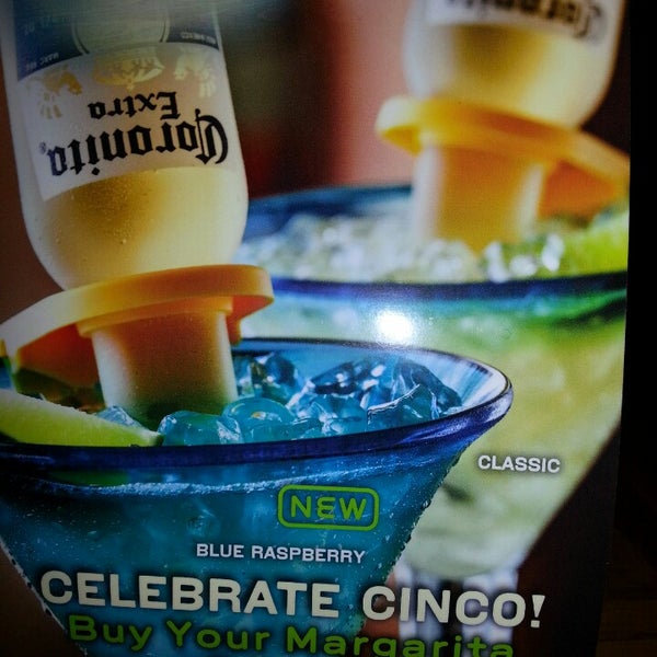 Photo taken at Chili&#39;s Grill &amp; Bar by Diana A. on 3/30/2013