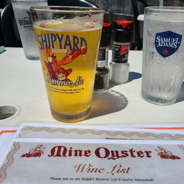 Foto tirada no(a) Mine Oyster Restaurant &amp; Raw Bar por Aaron F. em 7/12/2020