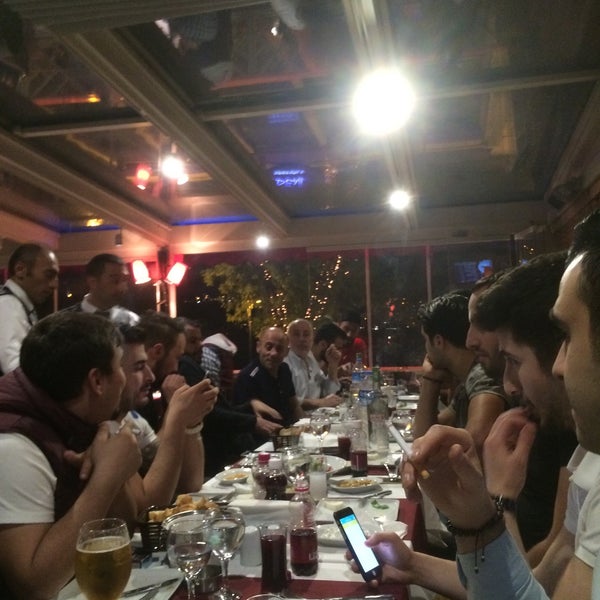 Foto scattata a My Deniz Restaurant da Enes A. il 4/10/2016