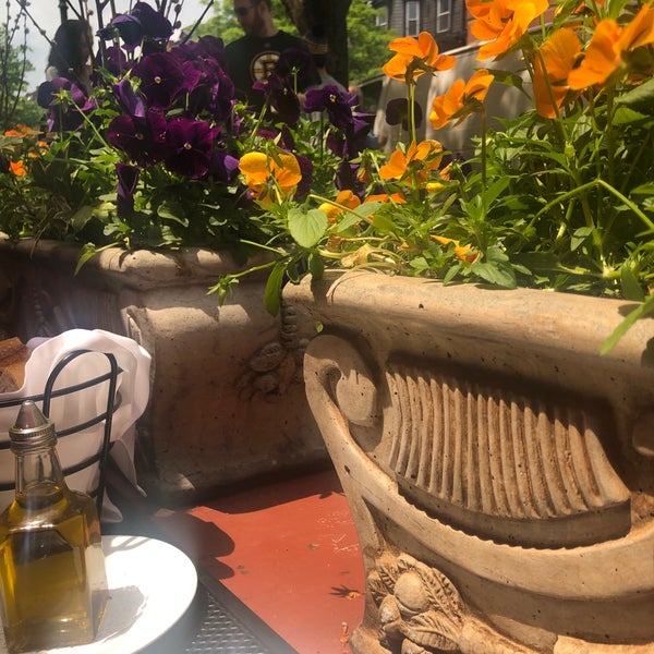5/31/2019에 Zhenya M.님이 Piattini Wine Cafe에서 찍은 사진
