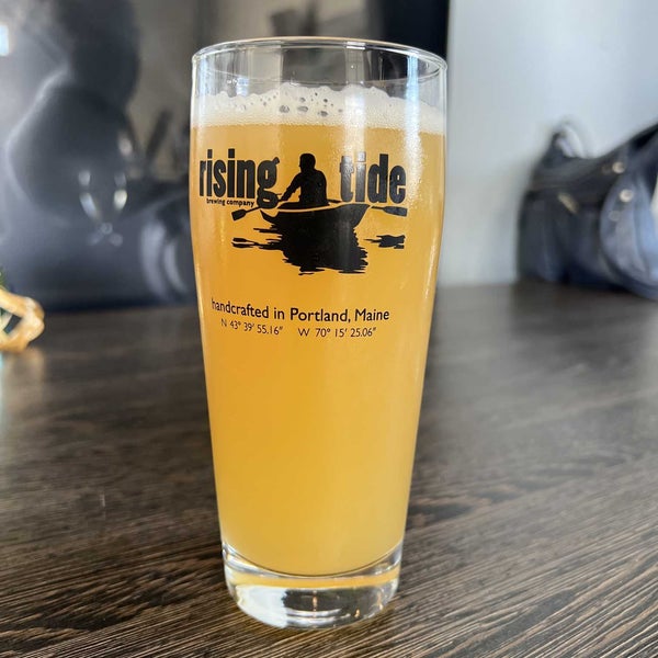 Foto tirada no(a) Rising Tide Brewing Company por sorepheet em 11/5/2022