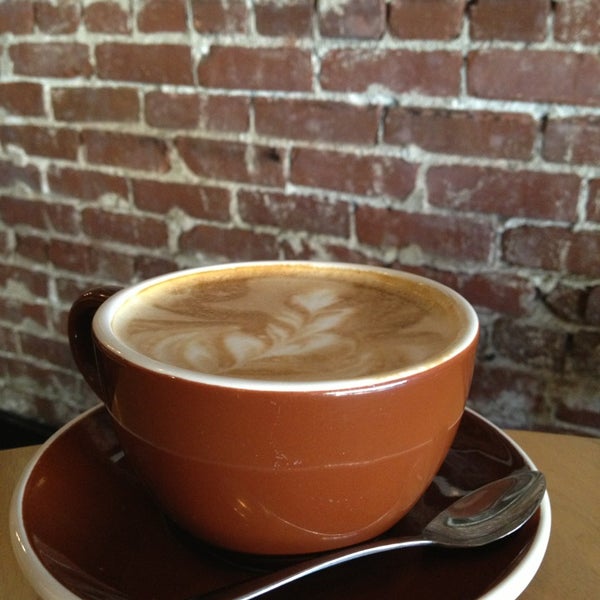 2/9/2013にTricia H.がKettle Coffee &amp; Teaで撮った写真