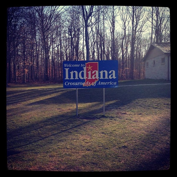 Photo taken at Indiana Welcome Center by Kwesi R. on 12/14/2012