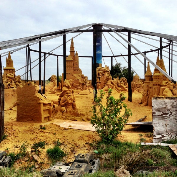 Photo taken at Zandsculpturen Blankenberge by Bernd F. on 5/12/2013