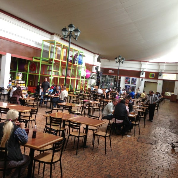 Plaza San Miguel Izcalli, México