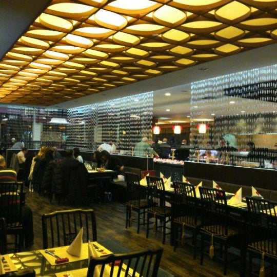 Foto tomada en China Restaurant Royal Garden  por Toni L. el 11/18/2012