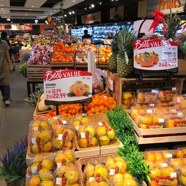 Photo taken at Dé Market by Jason H. on 11/12/2018