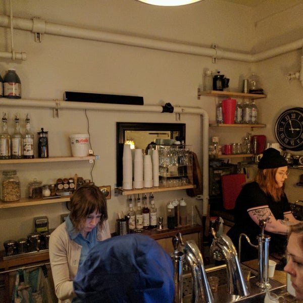 4/23/2017にRussell S.がGhost Alley Espressoで撮った写真