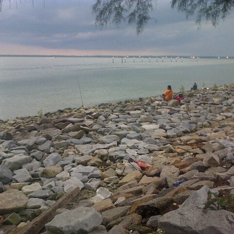 Photos at Tanjung Harapan - Surf Spot in Port Klang