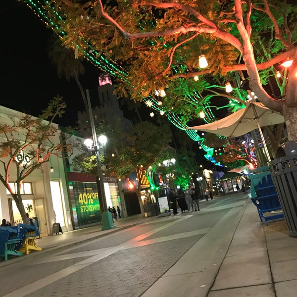 GUESS - Downtown Santa Monica - 1432 3rd Street Promenade