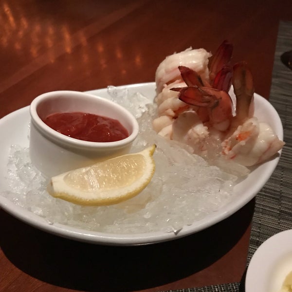 Shrimp cocktail had a great accompanying sauce. Shrimp itself was average. 3/5