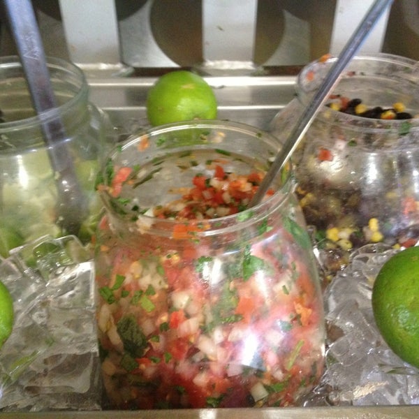 1/28/2013にPedro C.がLime Fresh Mexican Grillで撮った写真