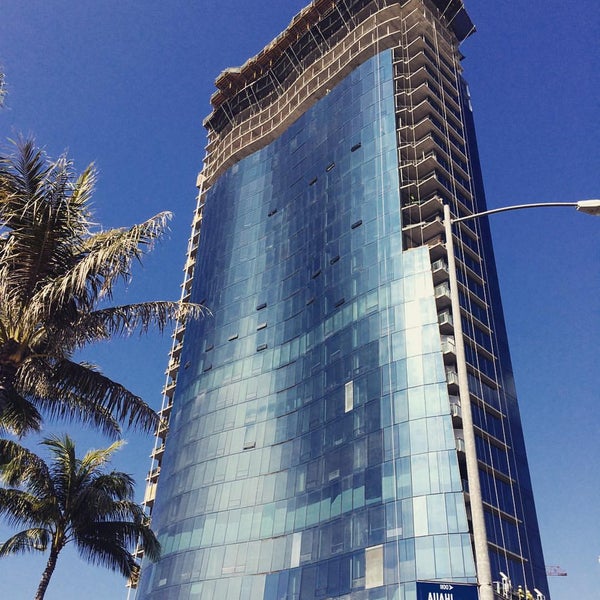 Famous Footwear (Now Closed) Ala Moana Kakaako 2 tips from 384