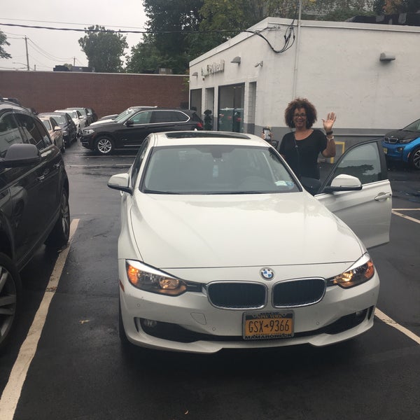 BMW of Mamaroneck Car Dealership
