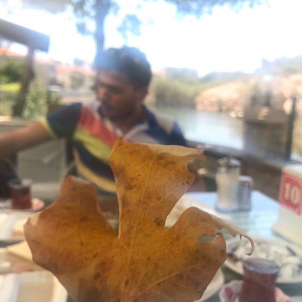 Foto diambil di Saklıgöl Restaurant &amp; Cafe oleh Yusuf A. pada 6/14/2019
