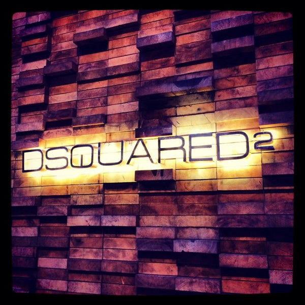 Dsquared2 - Boutique in Duomo