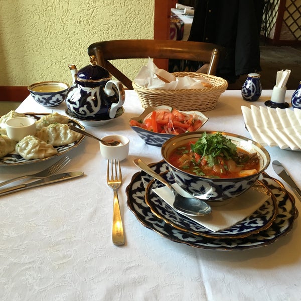 Foto diambil di Restaurant &quot;Samarkand&quot; oleh Garry F. pada 11/14/2015